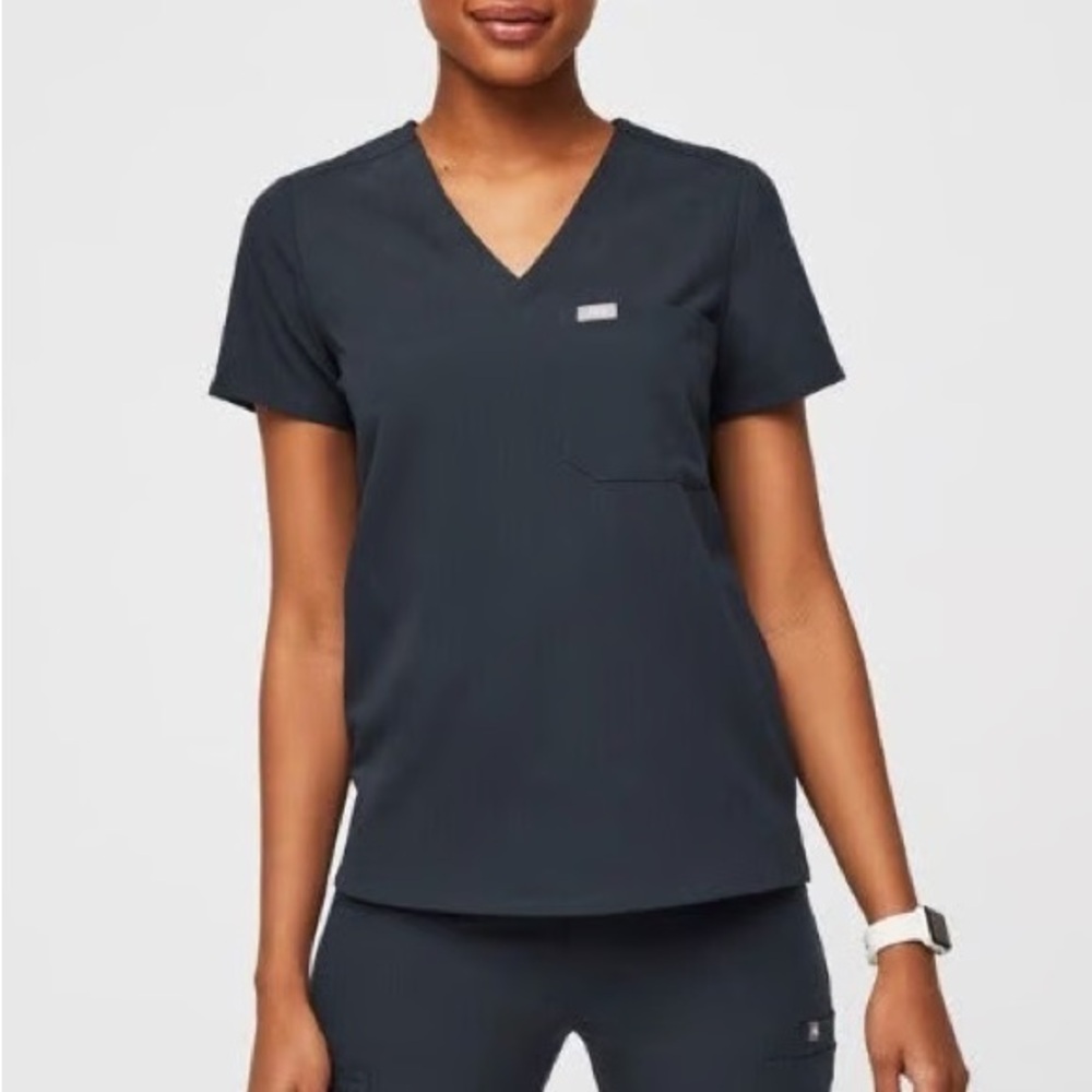 Figs Catarina One-Pocket Scrub Top Dark Harbor